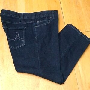 🎉HP🎉LOFT Cropped Blue Jeans, Size 10